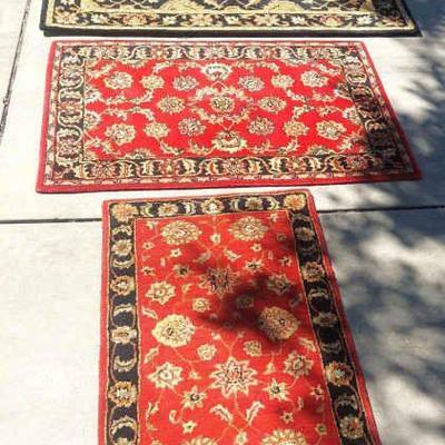 Quality Rug Collection Of Three Various Size Similar Motif