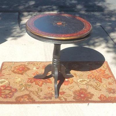 Brown Flower Rug And Vintage Flower Table