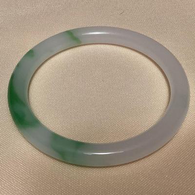 MMB010 Green & White Jade Bangle Bracelet New 
