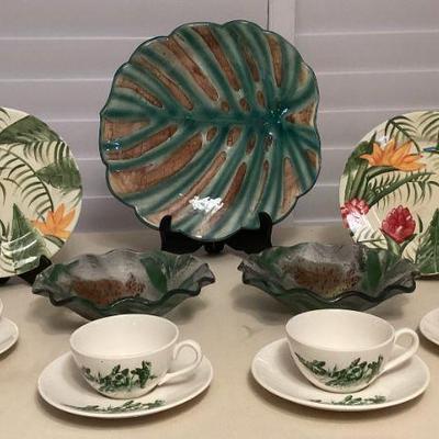 MMB111 Hawaiian Themed Dishes