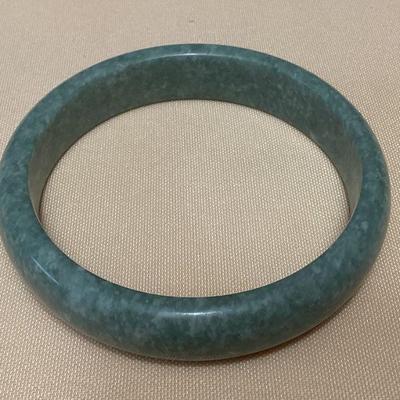 MMB018 Green Jade Bracelet New