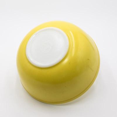 1940s Pyrex 404 Yellow Glass Mixing Bowl