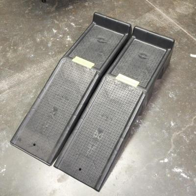 Pair Of Davric Portable Vehicle Ramps