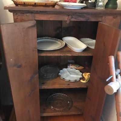 primitive cabinet $99
32 X 18 X 48"
