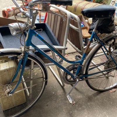 Vintage Schwinn Ladies Varsity Bike
