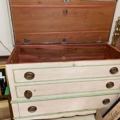 Lane Cedar Chest