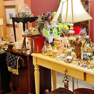 Blonde Sofa Table with Christmas Villages, Dept 56, Jim Shore Heartwood Creek Angel