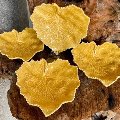 (4) Yellow Bordallo Pinheiro Leaf Footed Dishes 