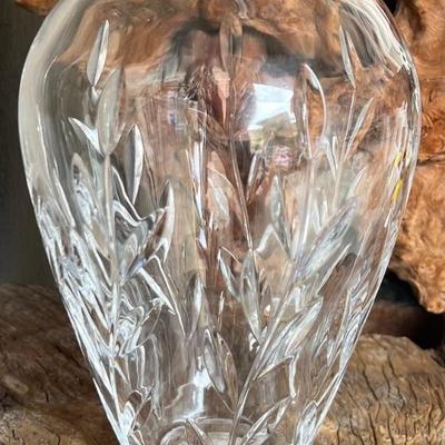 Vintage Royal Doulton 9" Cut Crystal Vase