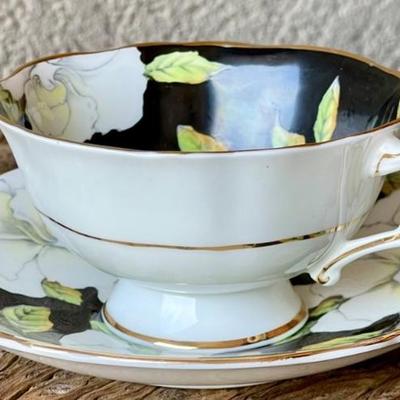 Paragon White Gardenia On Black Queen Mary Double Warrent England 1938 - 1949 Tea Cup And Saucer