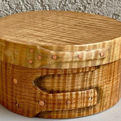 Vintage Handmade Shaker Wood Trinket Box 