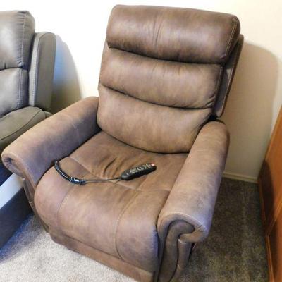 Life chair, brown, by Vivalift, still under warranty