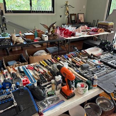 Estate sale photo