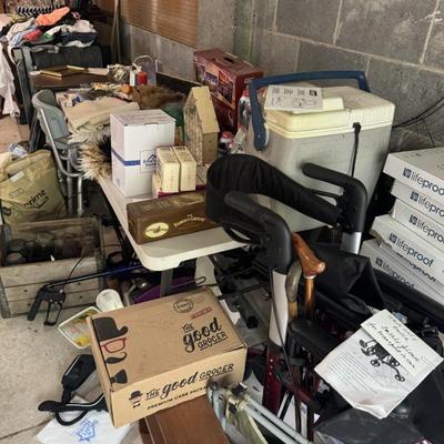 Estate sale photo