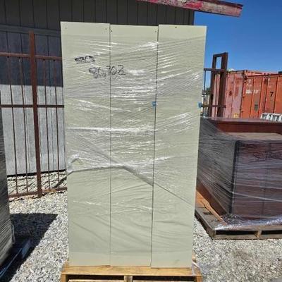 #80702 • 3 Metal Shelving Units