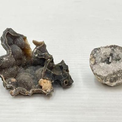 #1906 • (2) Geodes