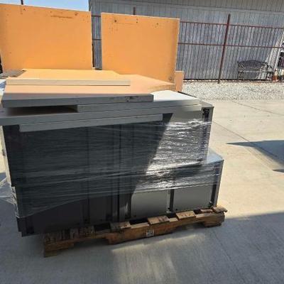 #80616 • Office Desk with Filling Cabinets