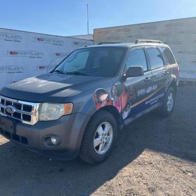 #330 • 2009 Ford Escape
