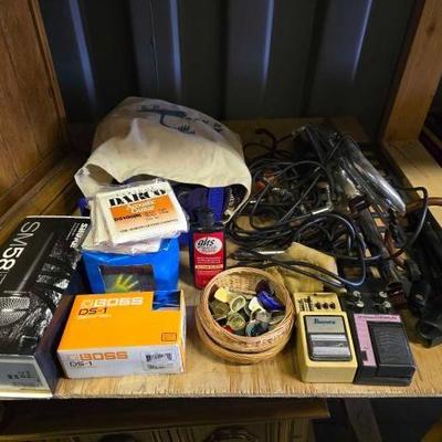 #10518 • Music Accessories
