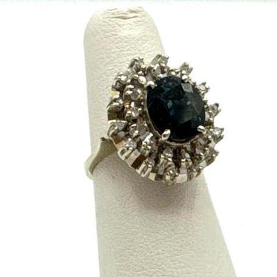 #600 • 18K Gold Diamond Buckle Ring, 7.36g
