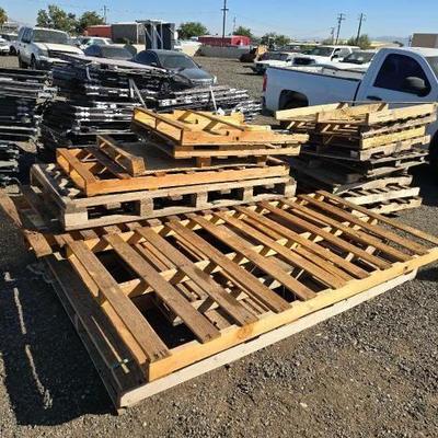 #80628 • 21 Different size Pallets