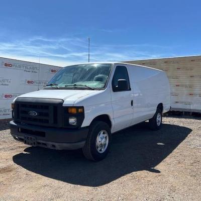 #275 • 2011 Ford Econoline Van
