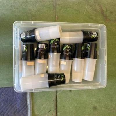 #6002 • NEW!!! (9)Clone Shipper Plastic Plant Shippers