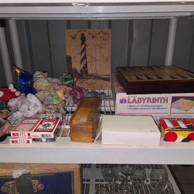 #10048 • Beanie Babies, Playing Cards, Dominos, Poker Chips
