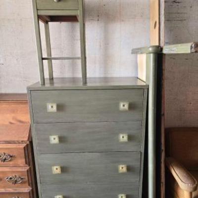 #9008 • Full Size Bedroom Set