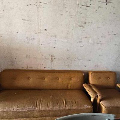 #9010 • Couch and Chair
