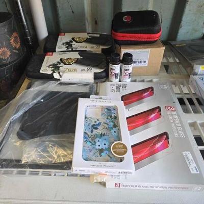 #3516 • Nintendo Switch Cases, iPhone Case and Screen Protectos, Tablet Otterbox