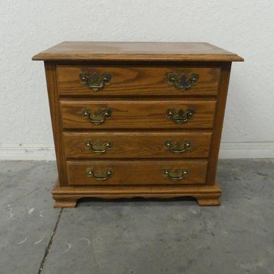Vintage 1990s Null Furniture Co. North Carolina Oak Side Table with 4 Drawers