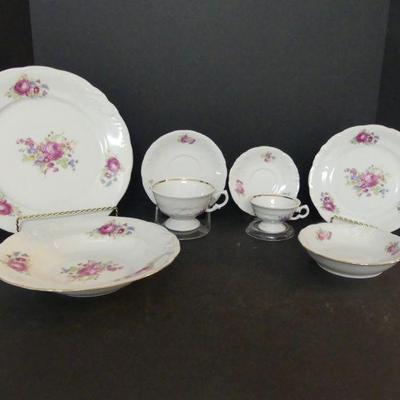 Vintage Wawel China Poland "WAV11" 8-Piece Place Setting