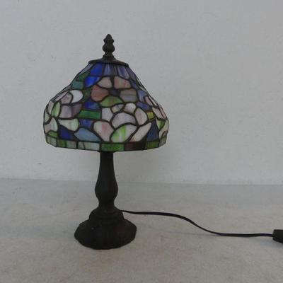 Vintage Tiffany Style Boudoir Lamp