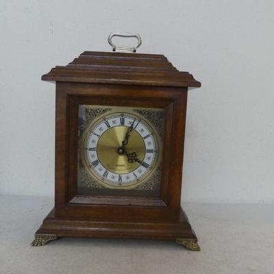 Vintage Quartz Westminster Chime Mantel Clock with Gold Roman Face in Medium Wood Case
