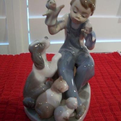 Vintage Lladro porcelain "Puppet Show" figurine