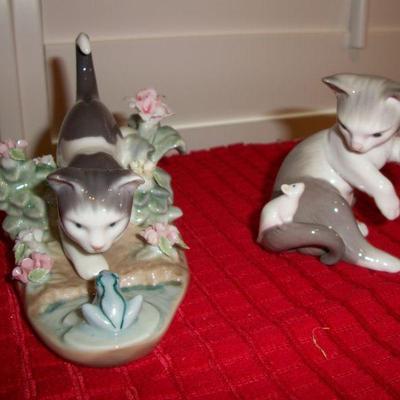 Vintage Lladro porcelain "Kitty Confrontation" figurine ; "Cat & Mouse" figurine.