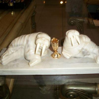 Onyx and Marble Walrus Pen Holder