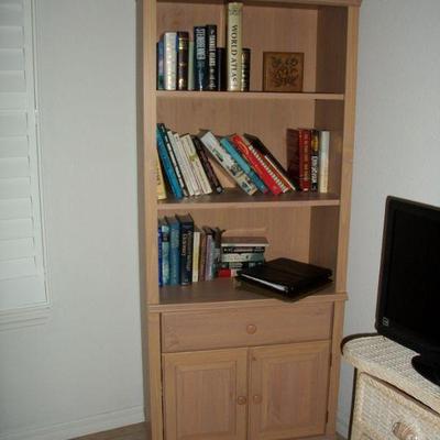 Bookcase/cabinet shown closed