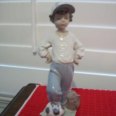 Vintage Lladro porcelain "Starting Forward" figurine