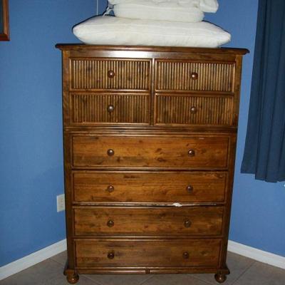 Wood 6 Drawer Dresser