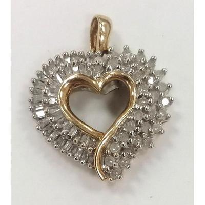 14k diamond heart pendant