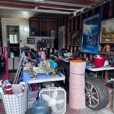 Estate sale photo