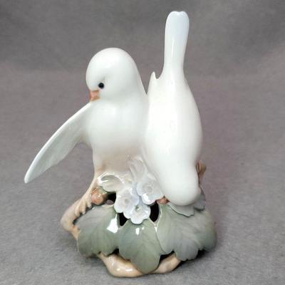 Vintage Royal Copenhagen Lovebirds Figurine