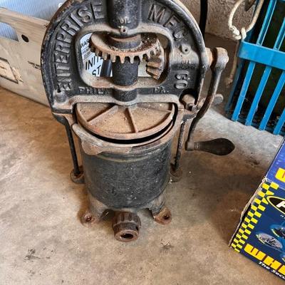 Estate sale photo