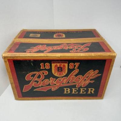 Vintage Waxed Cardboard Beer Crate - Berghoeff Brewing Company, 1887	