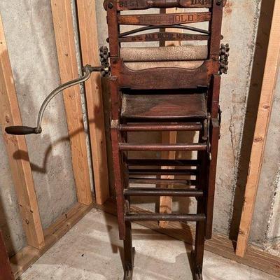 Estate sale photo