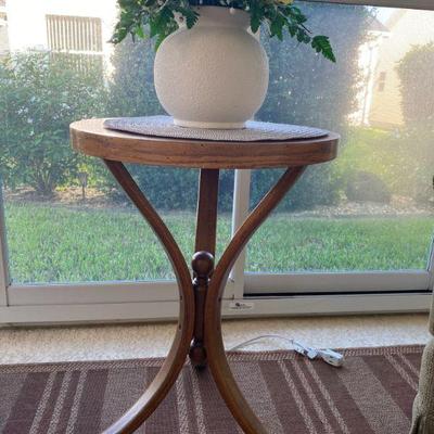 Accent Table