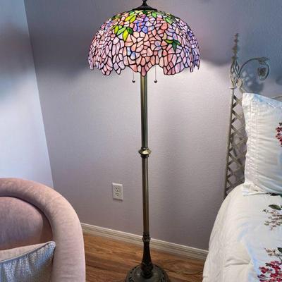 Stained Glass Wisteria Floor Lamp