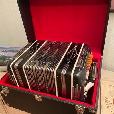 Patek Concertina